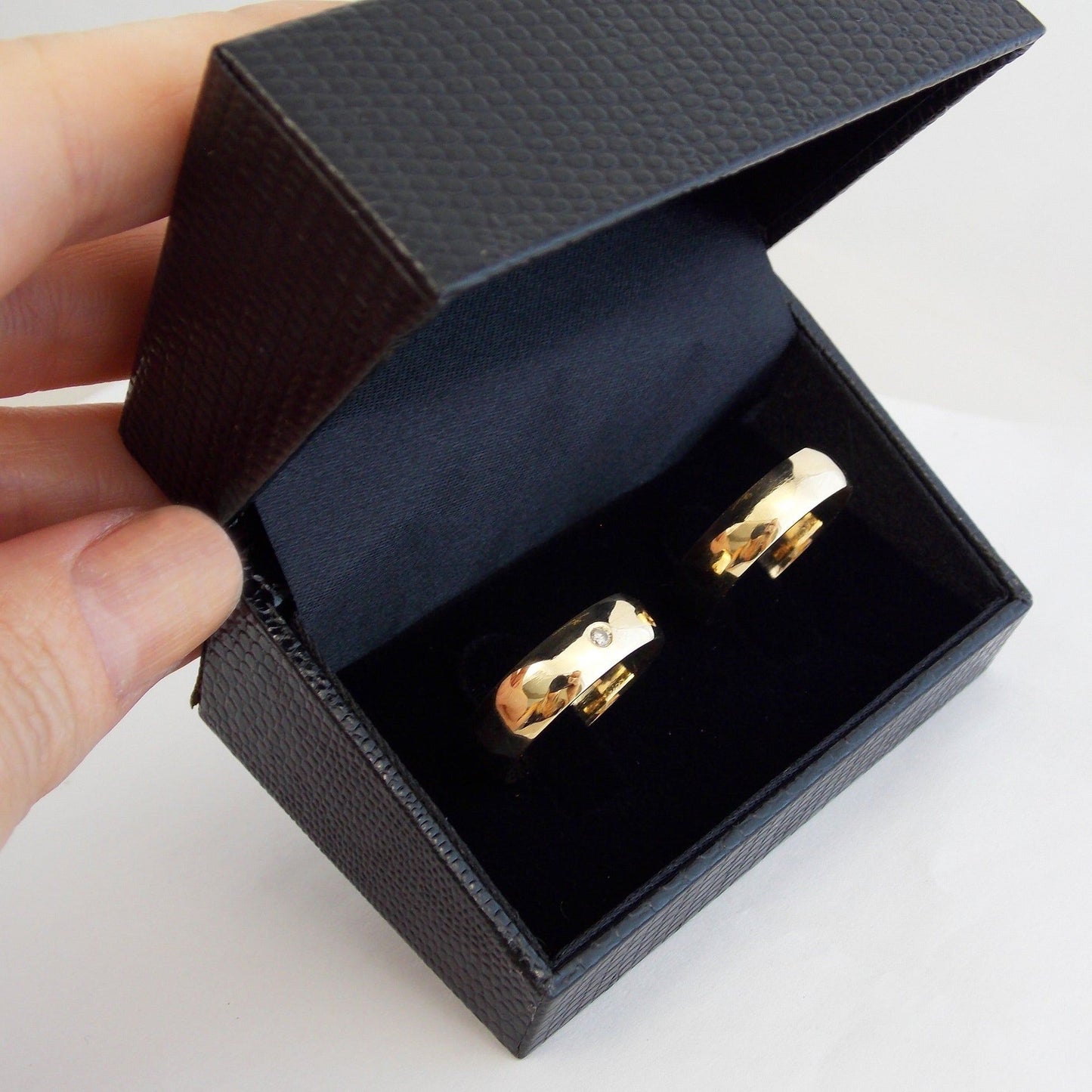 Alianças de Casamento Larga Ouro 18k Diamante