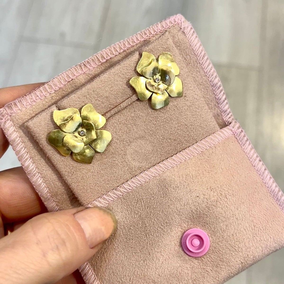 Brinco Flor Ouro 18k