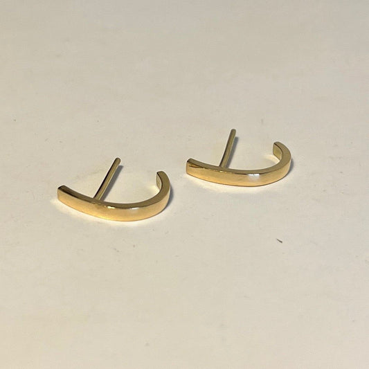 Brinco Meia Argola Curva Ouro 18k