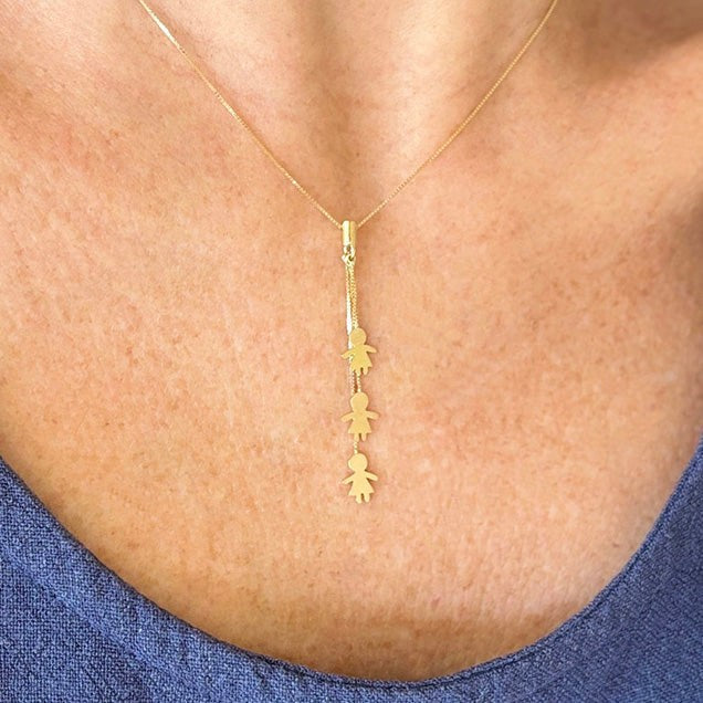 colar 3 filhos familia ouro no colo