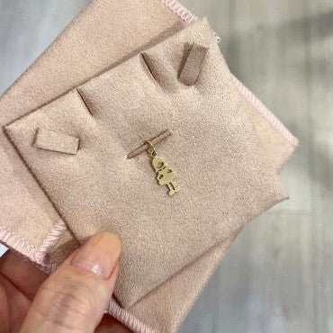 Pingente Menina de Saia Ouro 18k
