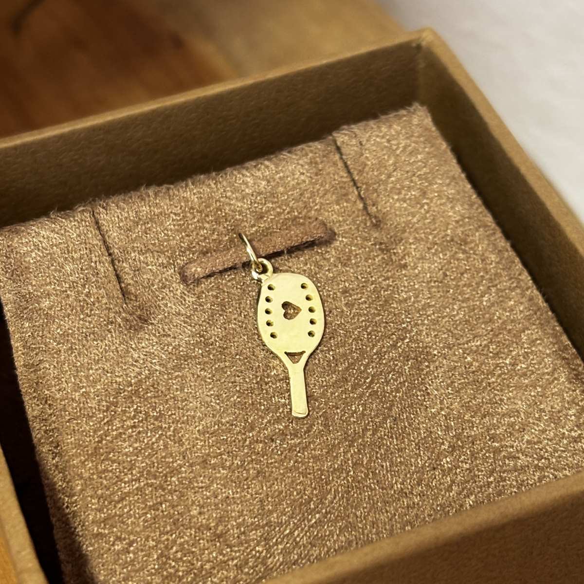 Pingente Raquete Beach Tenis Ouro 18k Pequena