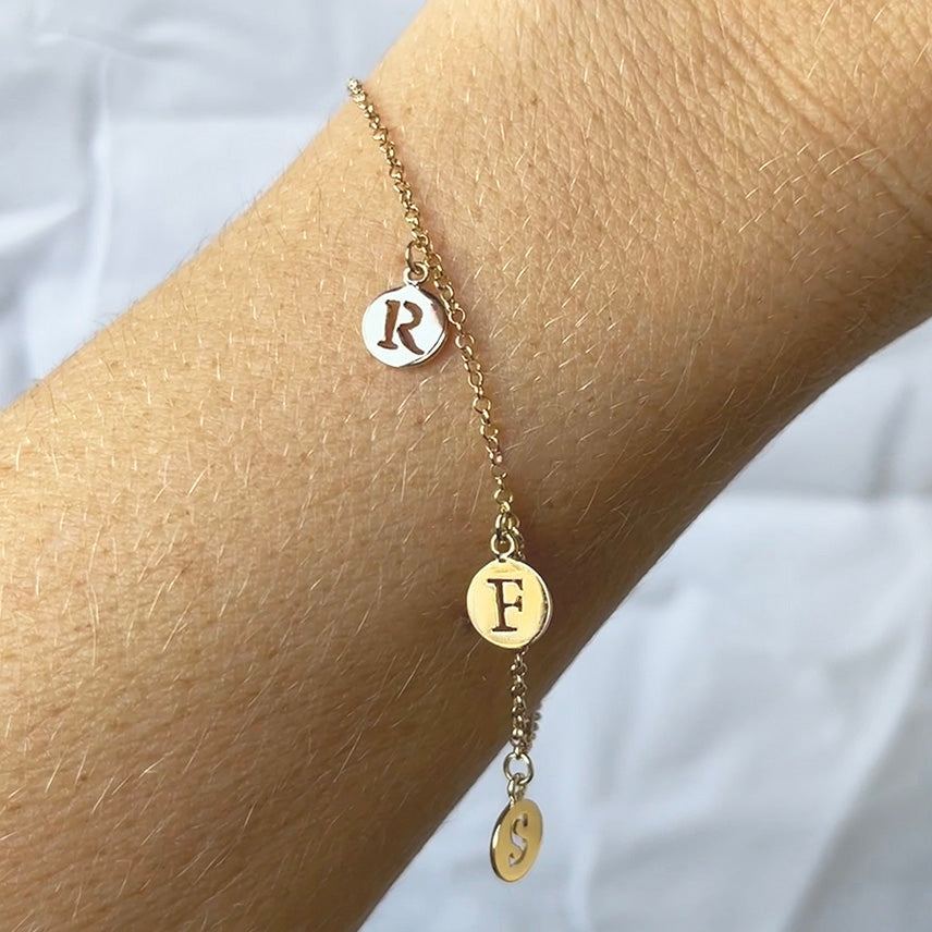 Pulseira de Ouro 18k 3 Pingentes Medalha com Letras