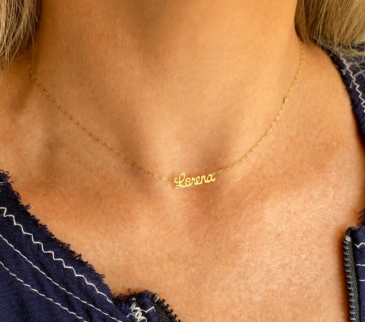 Gargantilha Personalizada com Nome em Ouro 18k: Uma Joia para Eternizar Momentos