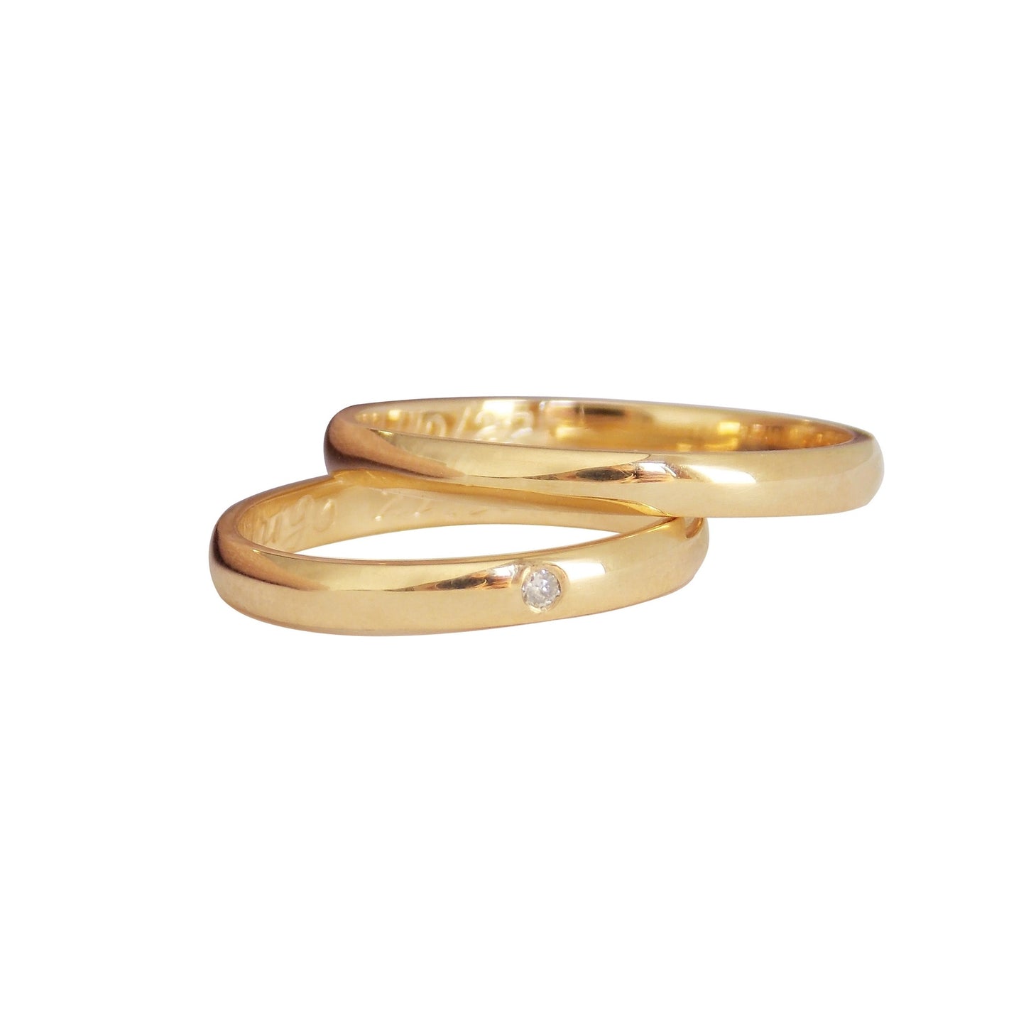 Alianças de Casamento Meia Cana com Diamante Ouro 18k