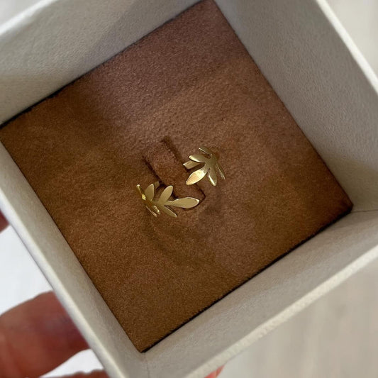 Anel de Ouro 18k Folhas no estojo