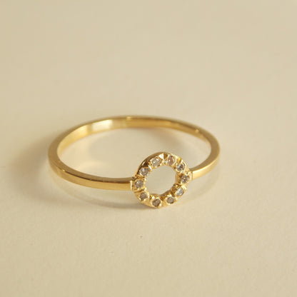 Anel de Ouro 18k Círculo Diamantes de lado