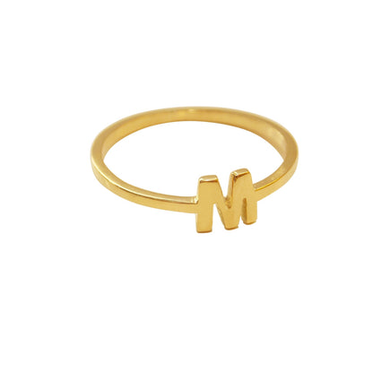 Anel de Ouro 18k Letra em fundo branco