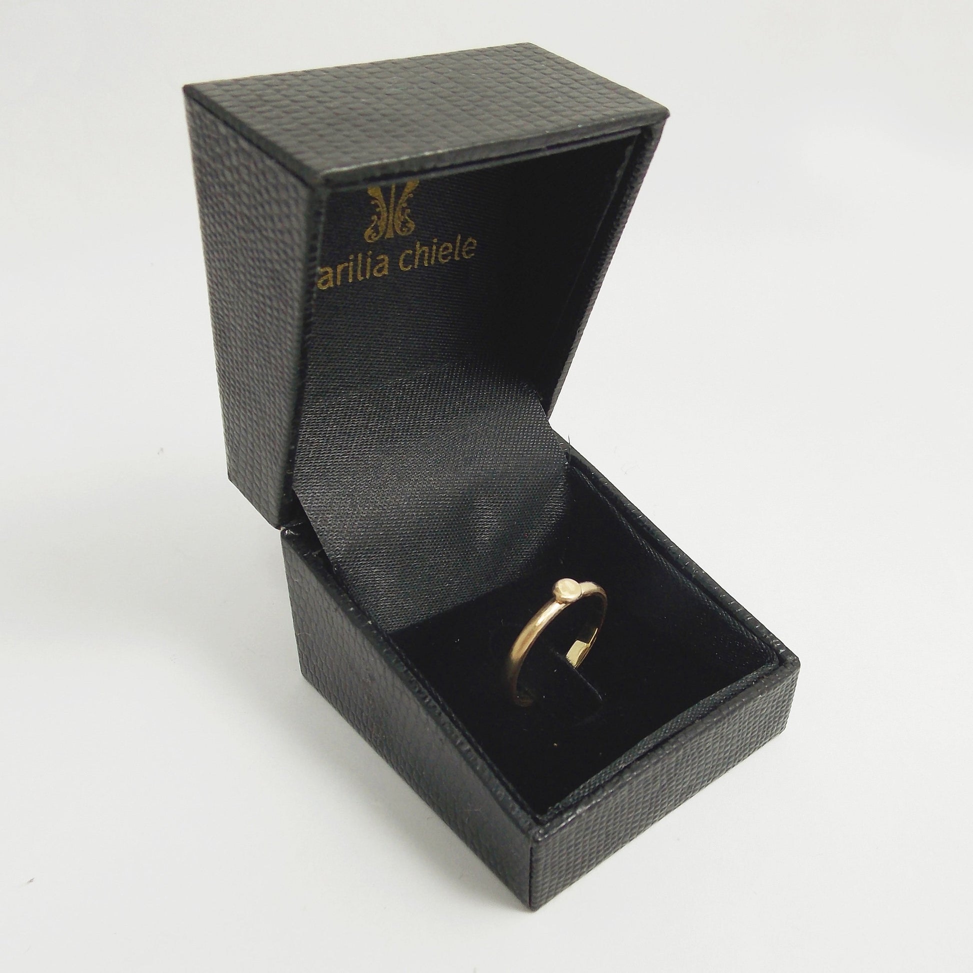 Anel Redondo Fosco Ouro 18k
