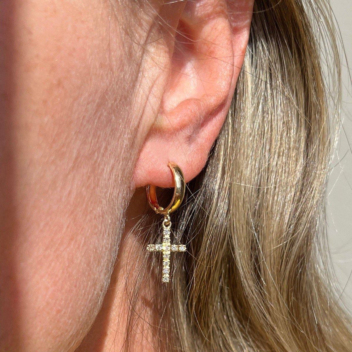 Brinco Argola e Cruz Diamantes Ouro 18k