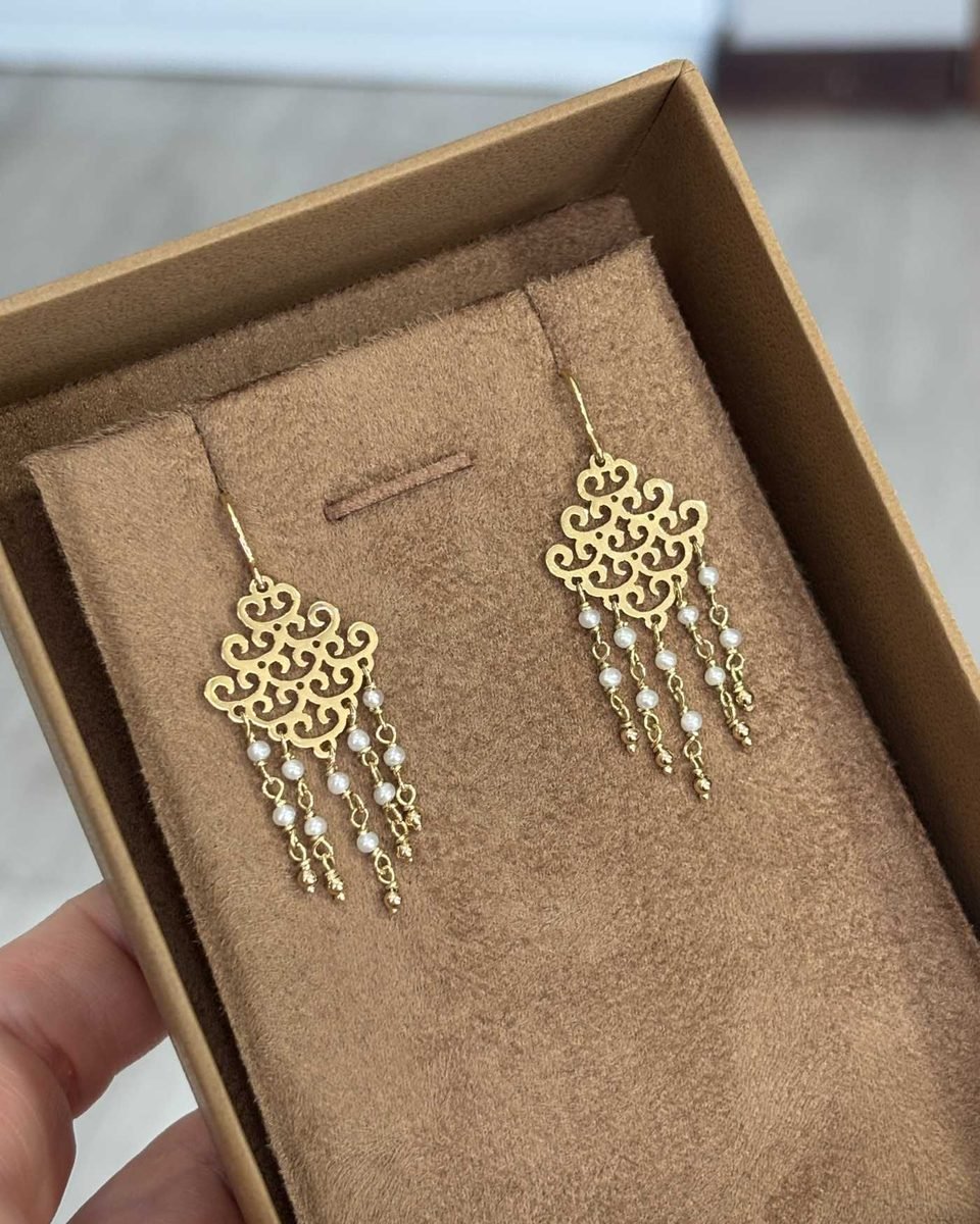 Brinco Chandelier Pérolas Ouro 18k na embalagem