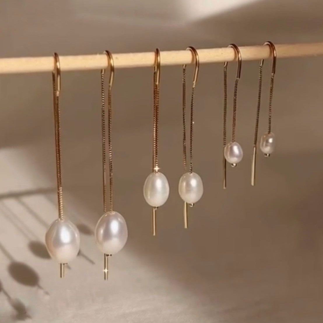 Brinco Gancho Correntes e Pérola Ouro 18k