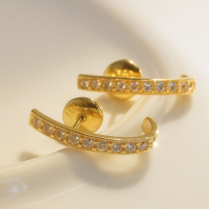 Brinco Meia Argola Curva Diamantes Ouro 18k