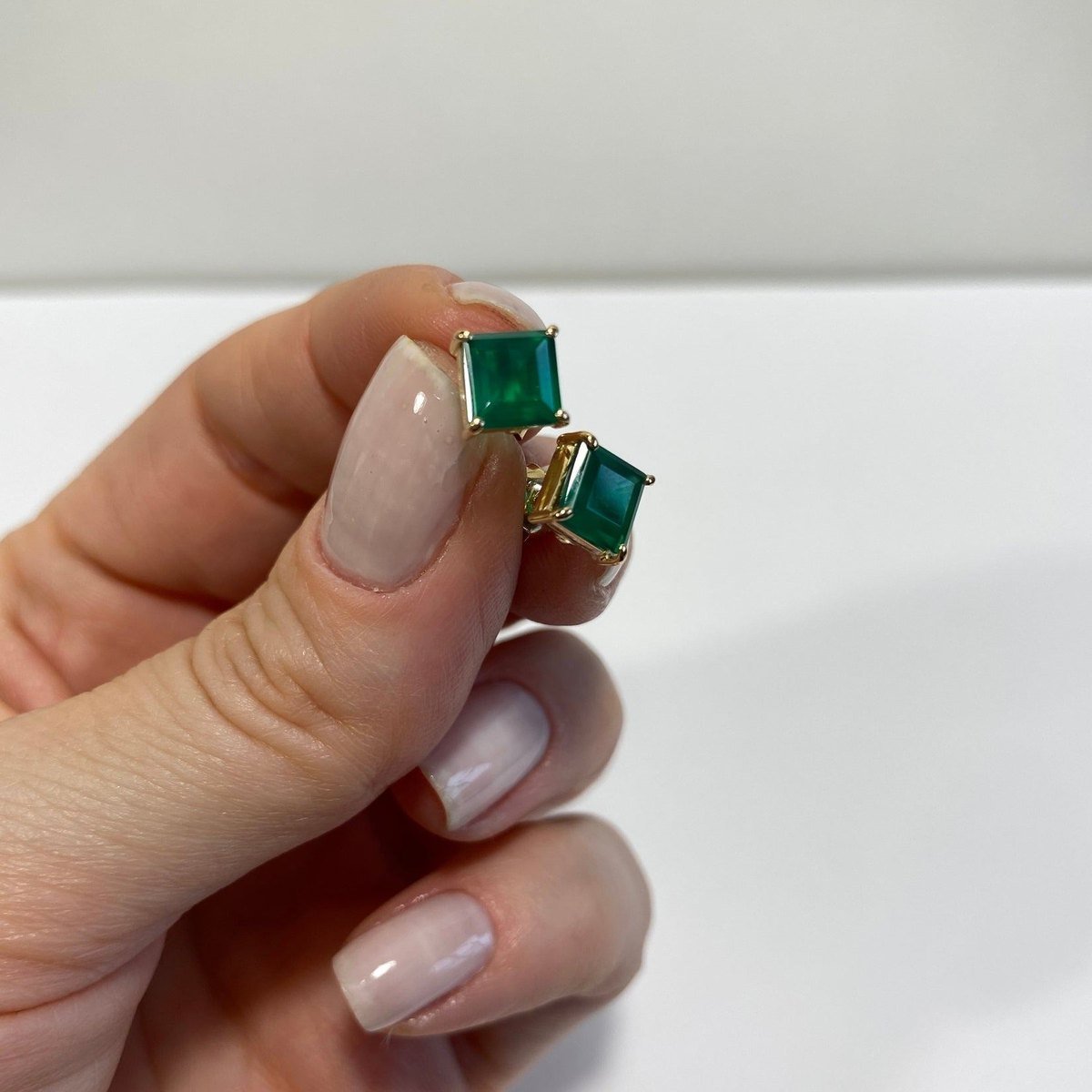 Brinco Solitário Crisoprasio Ouro 18k