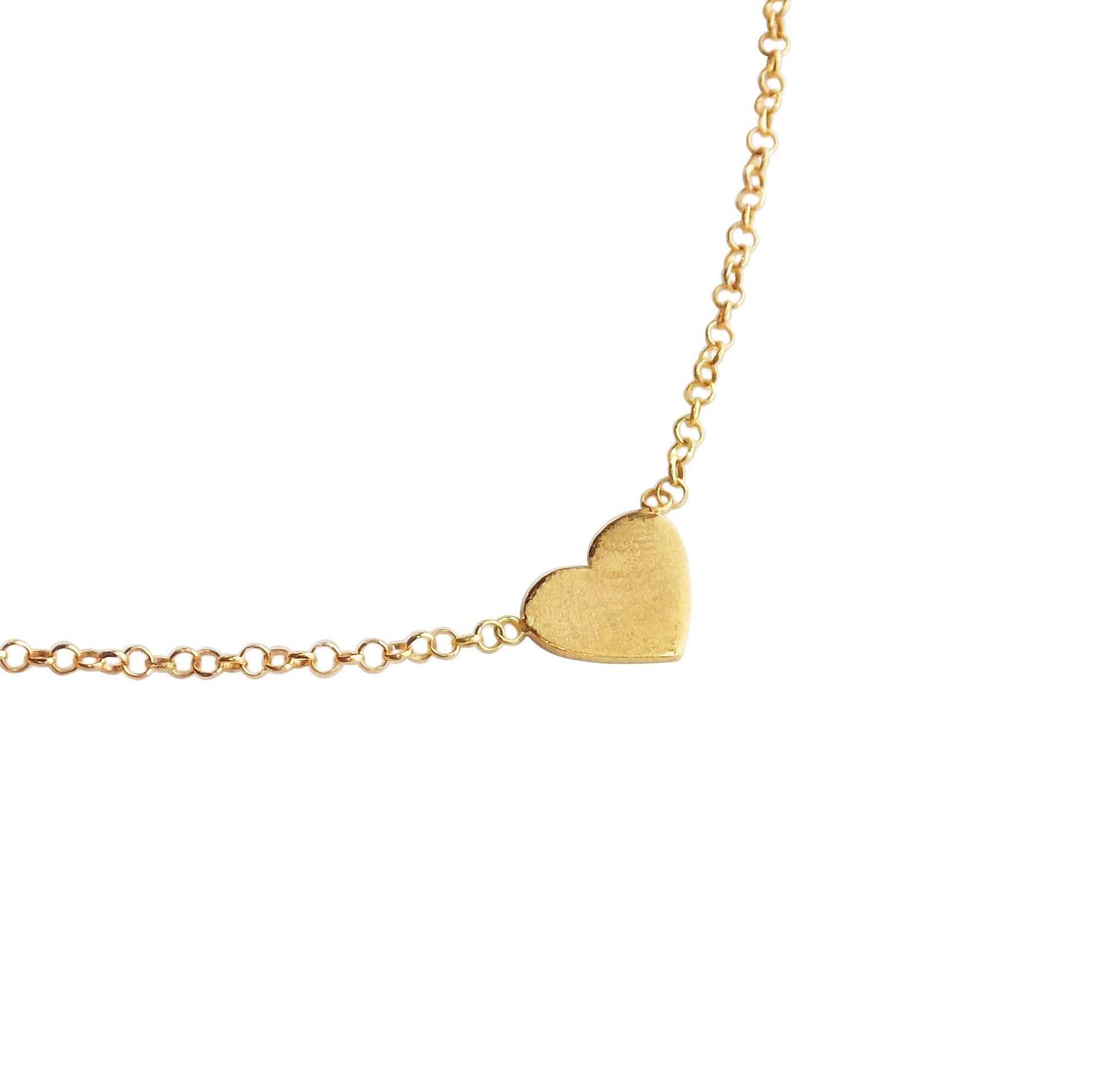 Colar Choker Coração Ouro 18k em fundo branco