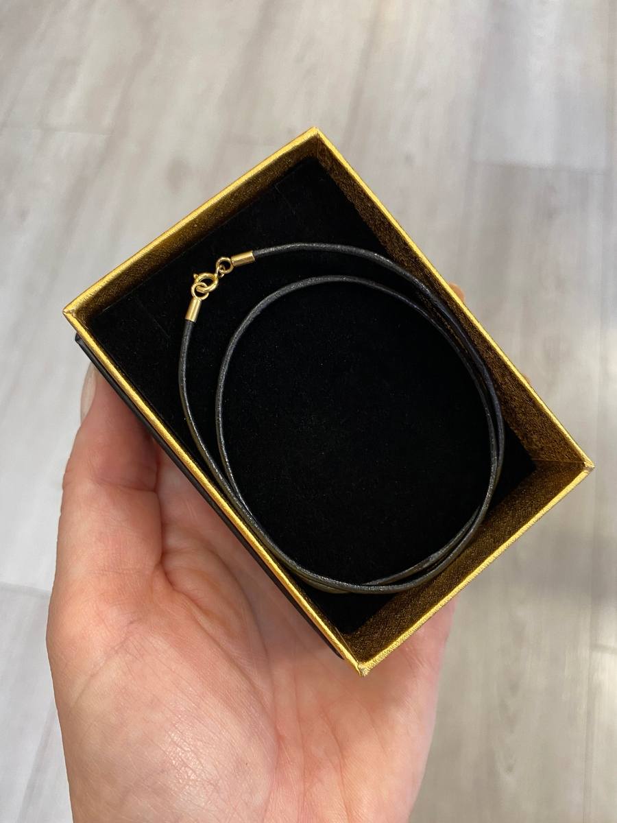 Colar Choker Courinho Ouro 18k no estojo de joia