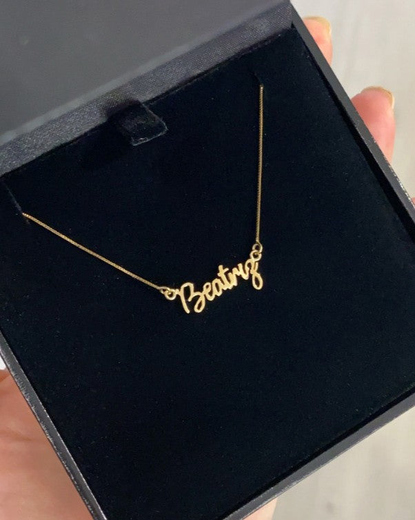 Colar Choker Veneziana Nome Ouro 18k no estojo premium Marilia Chiele Joias