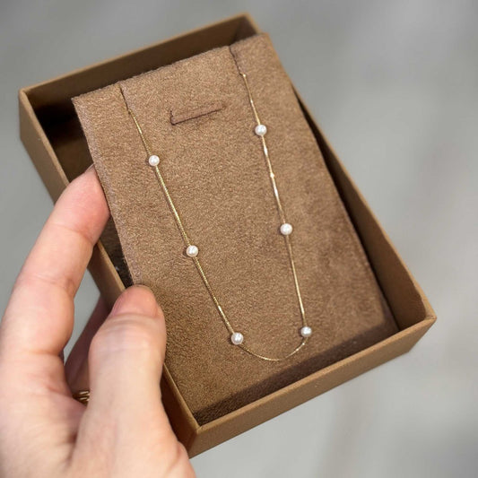 colar perolas naturais ouro 18k na embalagem