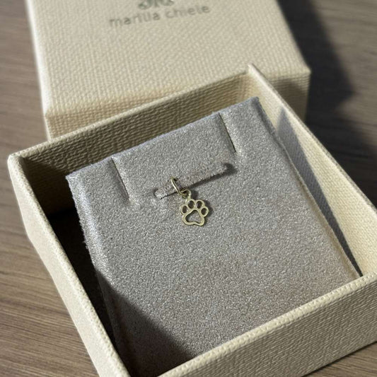 Pingente patinha 6mm em ouro 18k no estojo de joia