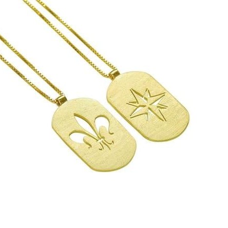 Escapulário Flor de Lis e Rosa dos Ventos Ouro 18k