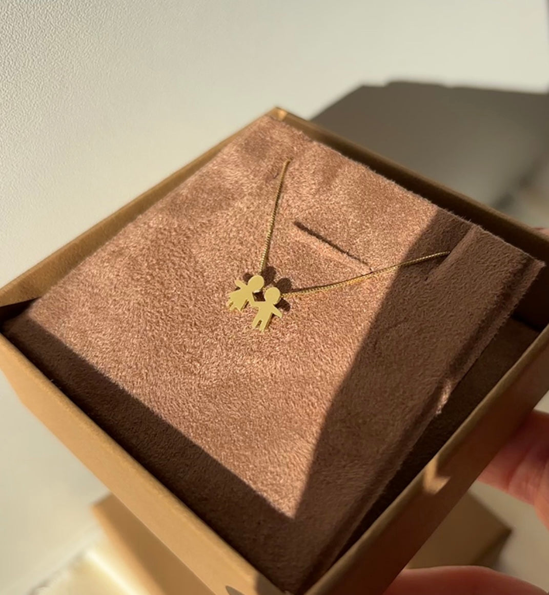 Colar Filhos Menina-Menino Mãozinha Ouro 18k