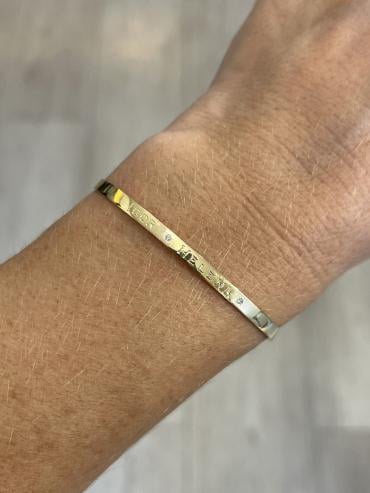 Bracelete Aberto Nomes e Diamantes Ouro 18k