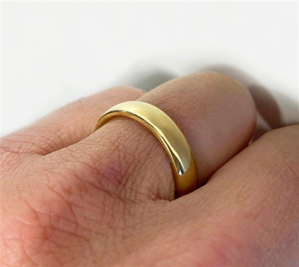 MED_produto-aliancas-de-casamento-larga-coracao-ouro-18k-2619