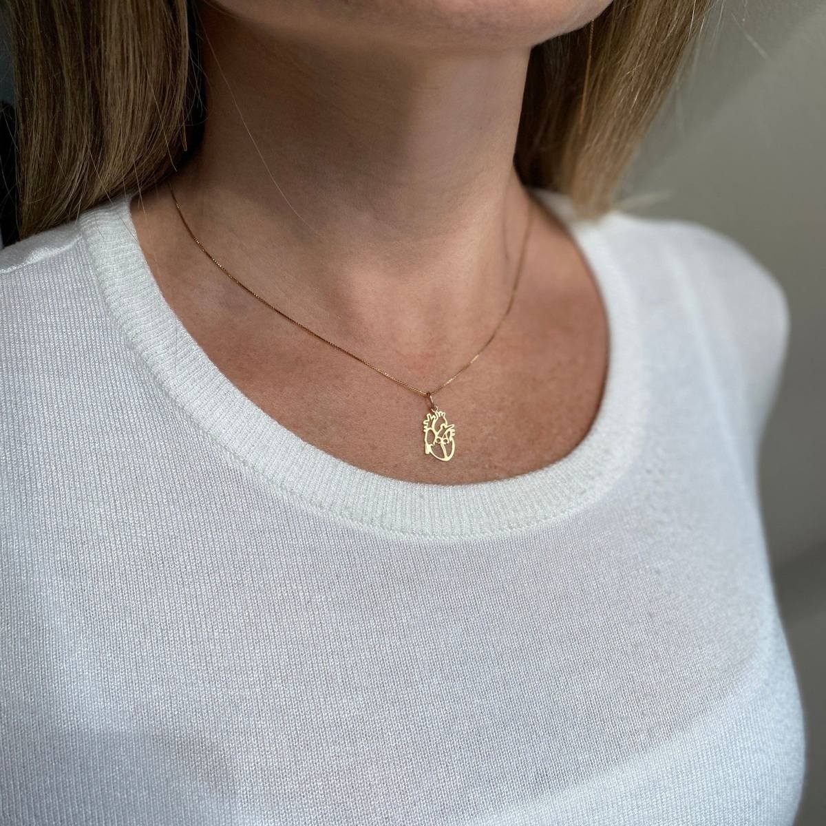 Pingente Coração Órgão Vazado Ouro 18k