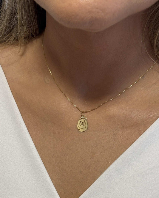 Pingente Shih Tzu coroa ouro 18k no pescoço feminino