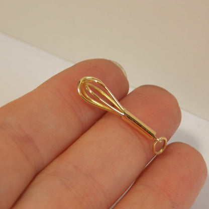 Pingente Fouet Ouro 18k