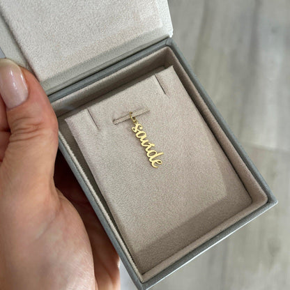 Pingente Palavra Saúde Ouro 18k