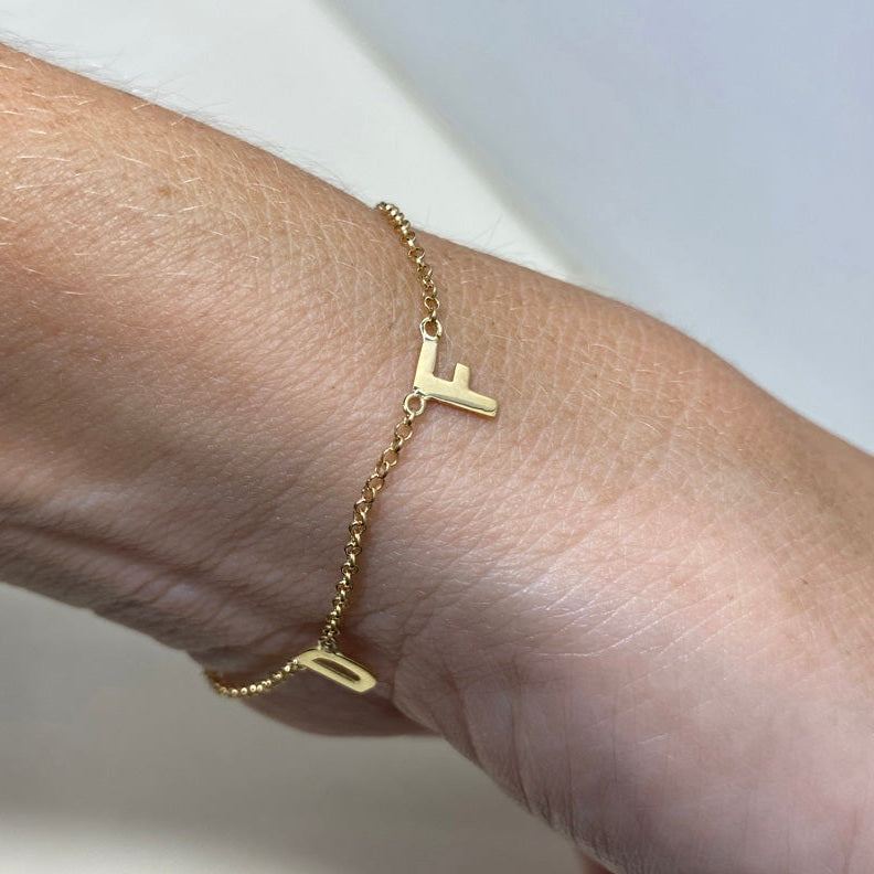 Pulseira Letras Ouro 18k